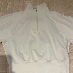 Lululemon athletica  Quarter-Zip cropped Pullover…. Never worn!!!!!!
